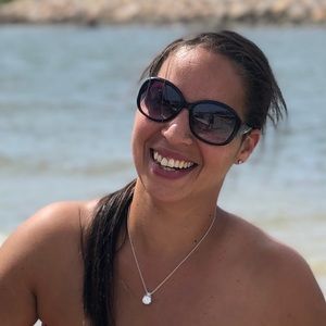 Meet your Posher, Suzanne